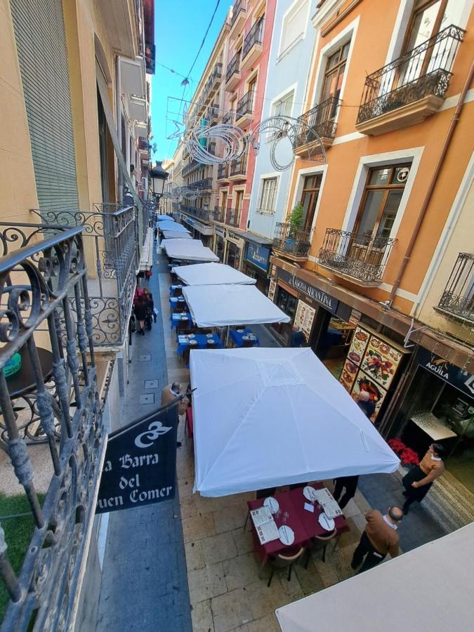 Calle Mayor Next To Beach Аликанте Екстериор снимка