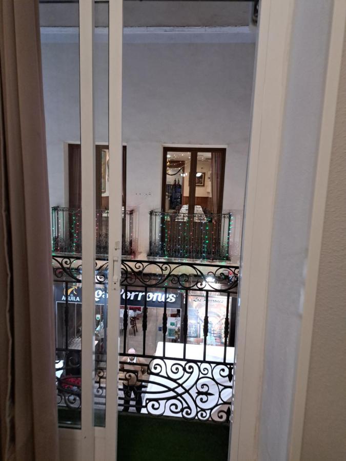Calle Mayor Next To Beach Аликанте Екстериор снимка